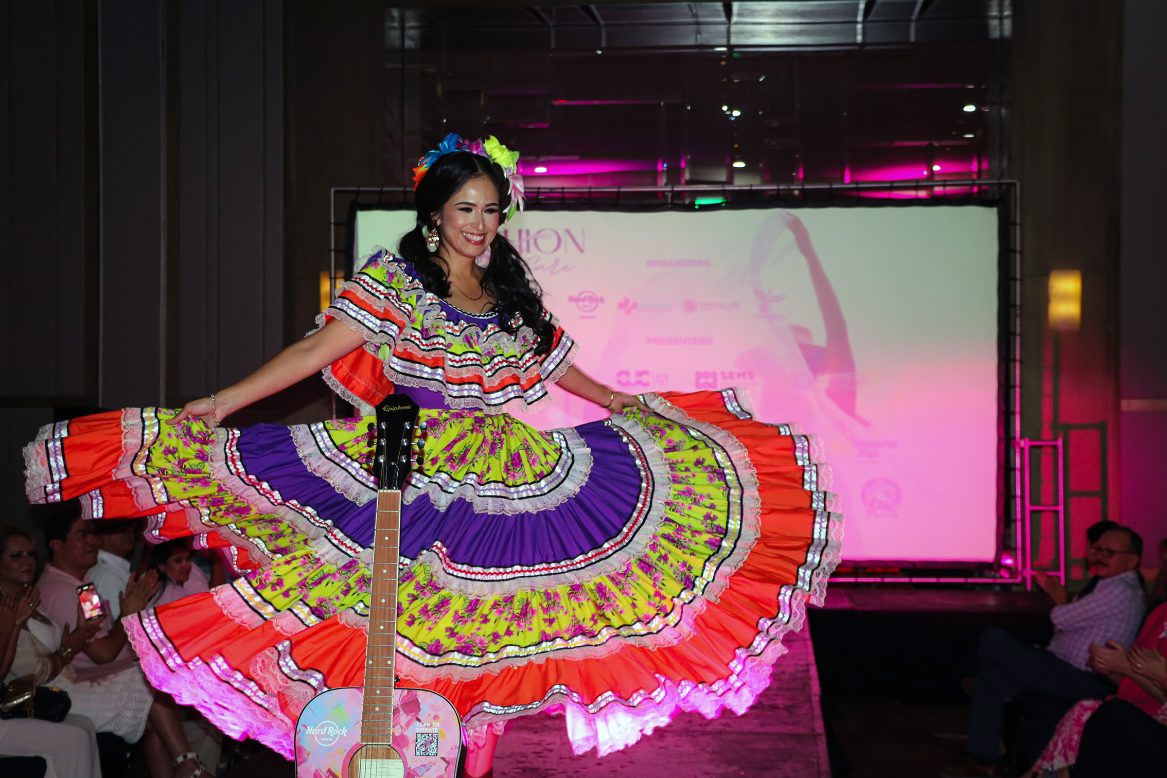 Transforman vida de 17 mujeres sobrevivientes de cáncer de mama 