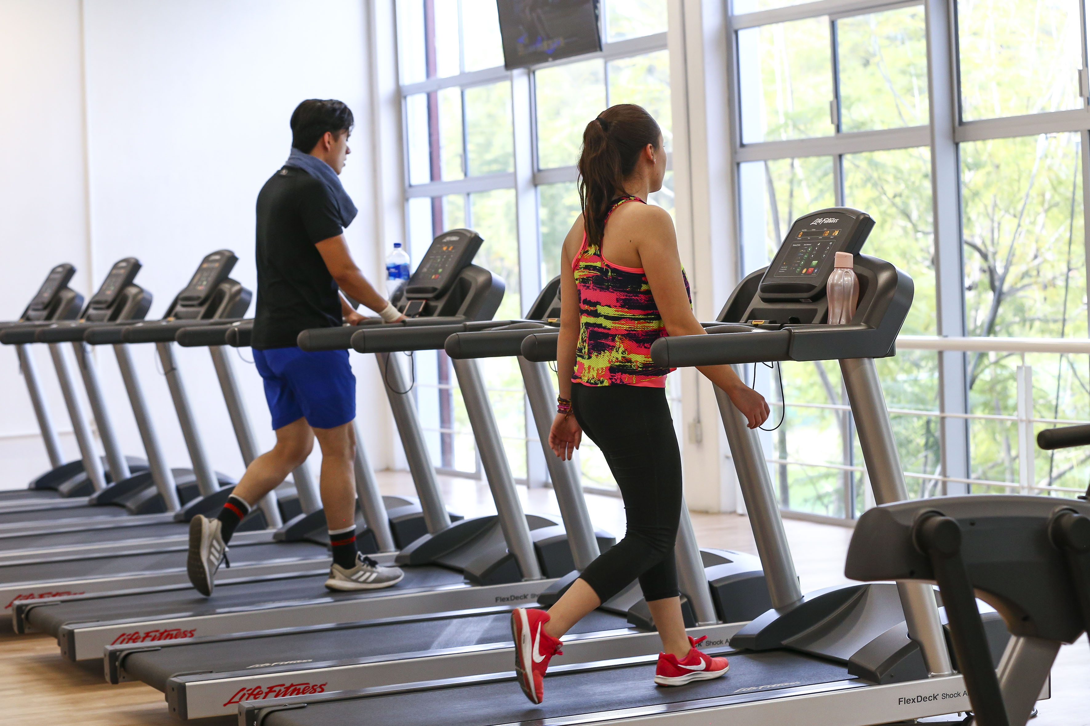 Mayoría de gimnasios carecen de profesionales en la materia