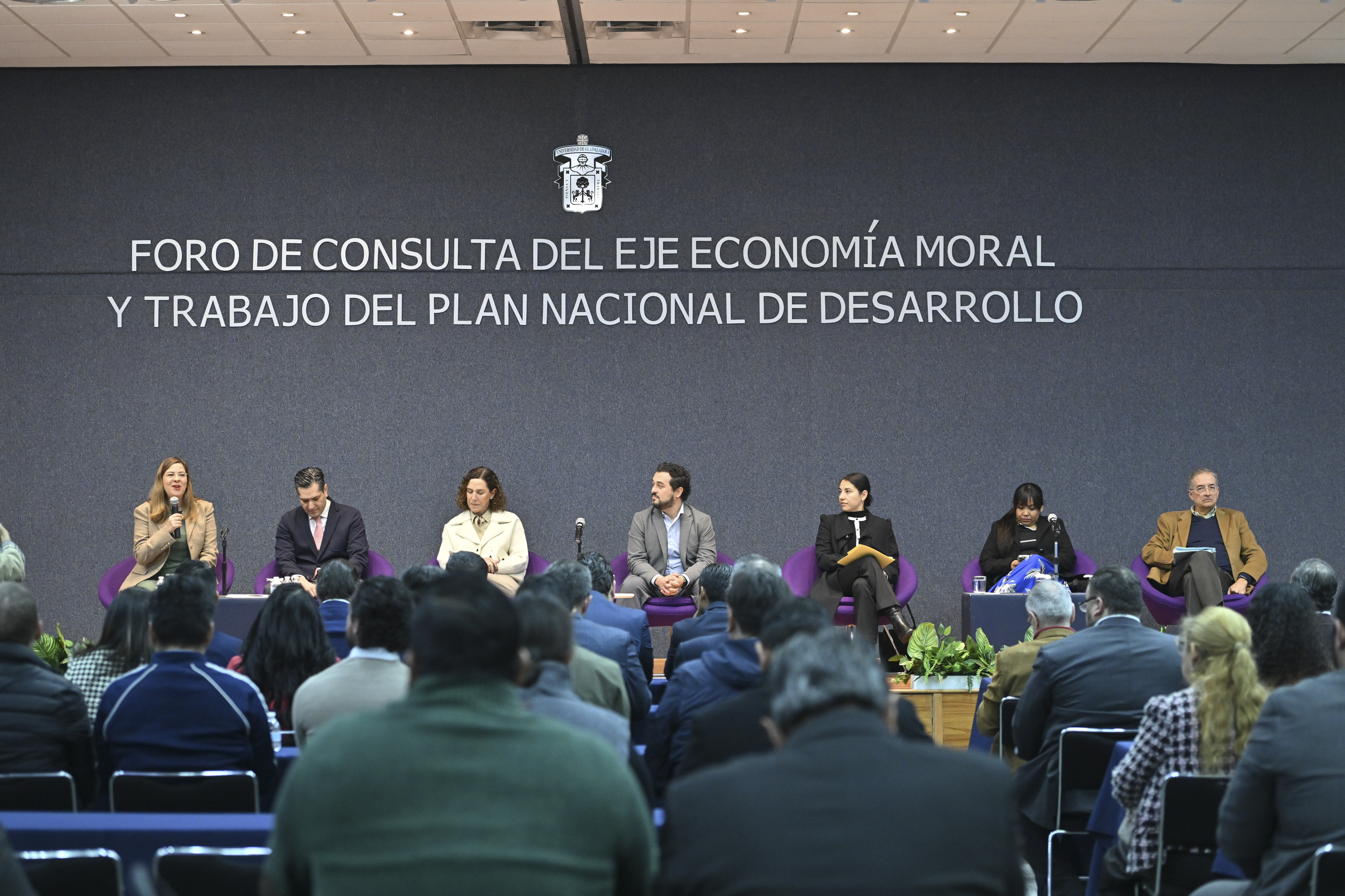 Empleos de calidad, uno de los principales retos de México