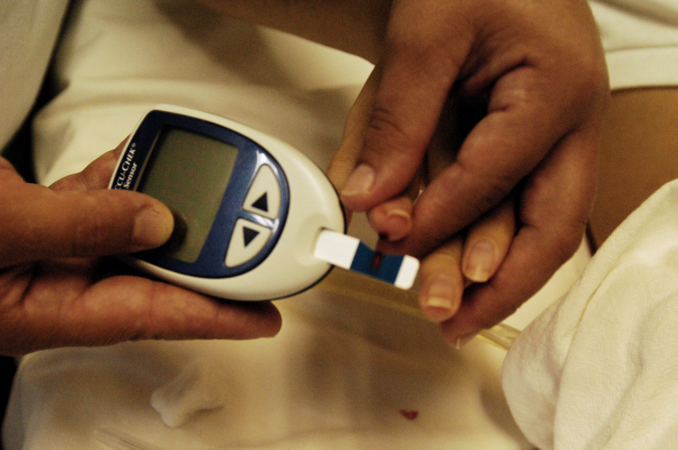 Toma de muestra para detectar el diabetes