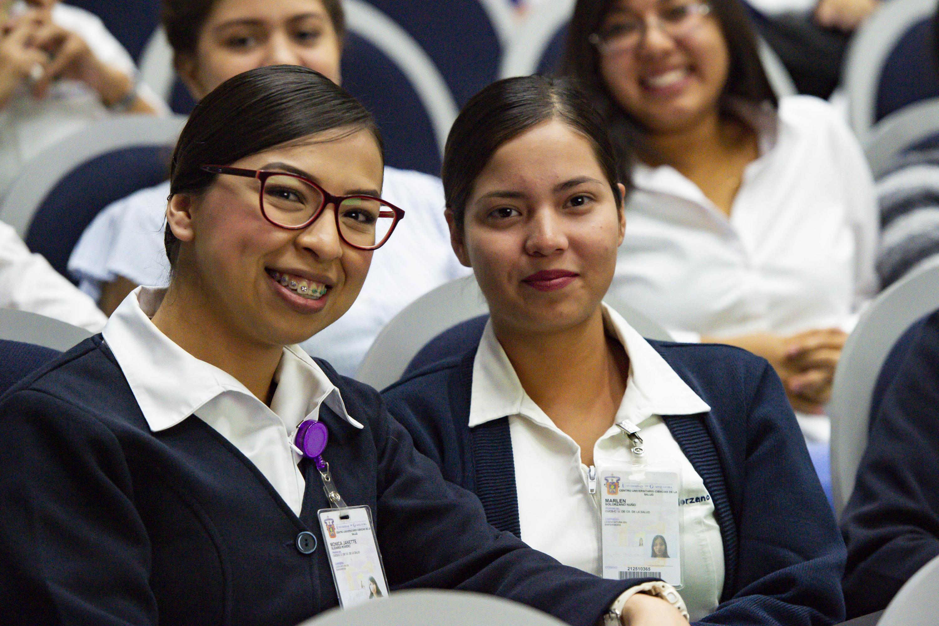 Alumnas de la Licenciatura en enfermería de la Universidad de Guadalajara