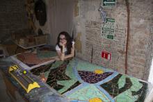 Prepara estudiante del CUCEI mural sobre mujeres en la ciencia y la tecnología