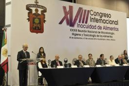 Sr. Seishiro Ishikawa, Presidente del Consejo de Yakult Guadalajara.