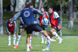 Entrenamiento de los Leones Negros de la Universidad de Guadalajara en la primavera