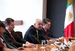 Firma de convenio entre la UdeG y el Ayuntamiento de Guadalajara para unir esfuerzos en torno al Programa Universidad Segura.