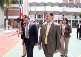 Visita del Rector General a la Preparatoria 3