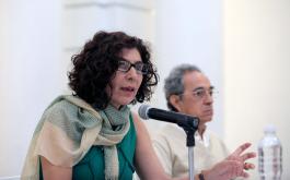 R.P. para dar a conocer los detalles de la exposición Puertas abiertas. Patrimonio artístico universitario