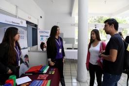 Feria de empleo en CUCEI 
