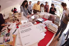 Cobertura V Feria del Libro Planeta-CUCSH 2015 organizada con el apoyo de las editoriales Planeta, Tusquets y Paidós; el Colegio de Jalisco, la Unidad Editorial del CUCSH, el CIESAS Occidente, el Fondo de Cultura Económica y Siglo XXI Editores.