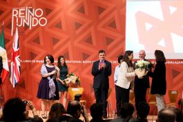 Cambio de estafeta FIL 2016
