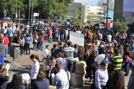 Evacuación en el edificio de Rectoría General de la UdG tras Sismo Continental
