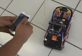 Alumnos de UdeG programarán vehículo autónomo