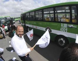 Banderazo de salida y anuncio de ampliación de la ruta 368 en CuTonala. Asisten, Mtro. Servando Sepúlveda Enríquez, Secretario de Movilidad