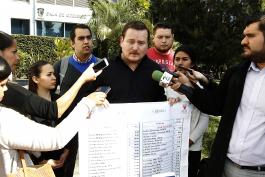 Rueda de prensa donde se anunciarán los resultados de la revisión de precios en puestos de comida al interior de la UdeG, de la campaña CómoComo, que organiza FEU. Centro Universitario de Ciencias Económico Administrativas CUCEA