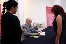 Presentación del primer número de la Colección de Poesía  “Dr. Hugo Gutiérrez Vega”, auspiciado por el programa Universitario "Letras para Volar"