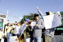 Protesta FEU alza a la tarifa de la ruta empresa