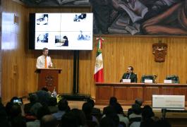 Martín  Dougiamas, ofrece la conferencia “Tendencias y novedades de tecnología a favor de la educación virtual”.