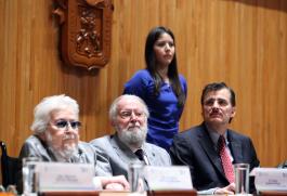 Presentación del primer número de la Colección de Poesía  “Dr. Hugo Gutiérrez Vega”, auspiciado por el programa Universitario "Letras para Volar"