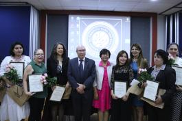 Entrega de reconocimientos a mujeres destacadas de la UdeG