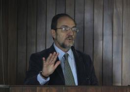 Conferencia “Humanidades y filosofar nuestroamericano”, que impartirá el doctor Horacio Cerutti Gulberg. Organiza el Centro Universitario de Ciencias Sociales y Humanidades.
