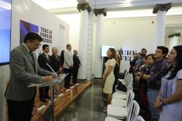 Mtro. Itzcóatl Tonatiuh Bravo Padilla haciendo la inauguración formal del Tercer Foro de Museos