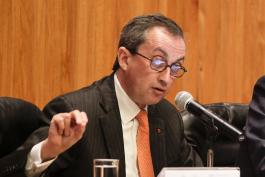 Cátedra Magistral ¿Cómo se hace el derecho internacional? La labor de la Comisión de Derecho Internacional Embajador Juan Manuel Gómez Robledo Subsecretario para Asuntos Multilaterales y Derechos Humanos, Secretaría de Relaciones Exteriores.