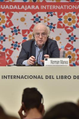 Mil Jóvenes con Norman Manea