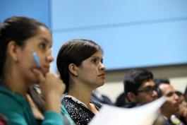 Mesa redonda “Mujer, violencia y deporte”.