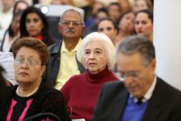 Autoridades universitarias entregaron libros a los autores