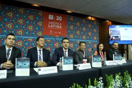 Presentación del libro "Las tecnologías de la información y la comunicación en la Universidad de Guadalajara: una mirada al periodo 2013-2016