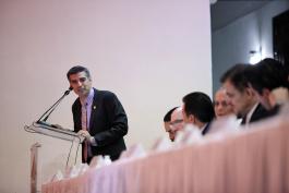 Fortalecimiento a programas de salud, de energía renovable e investigación aplicada, propuesta que anunció el maestro Enrique Velázquez
