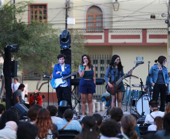Late la Rambla Cataluña con el talento de estudiantes de la UdeG