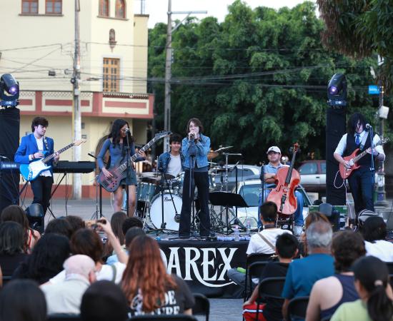 Late la Rambla Cataluña con el talento de estudiantes de la UdeG