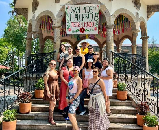 Estudiantes y profesores de Los Ángeles participan en programa de inmersión lingüística y cultural