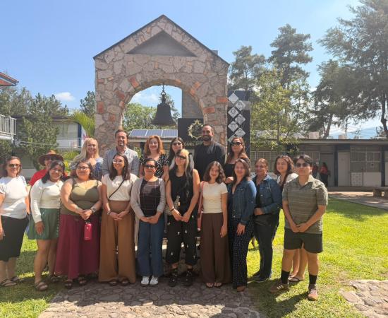 Estudiantes y profesores de Los Ángeles participan en programa de inmersión lingüística y cultural