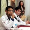 Trabajan bajo protesta los médicos residentes y médicos internos de perorado, por el incumplimiento de la entrega de uniformes desde el 2014 por parte de la Secretaría de Salud.