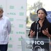 Plantación de árboles en la Biblioteca Publica por el 30 aniversario del FICG