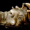 Develación de la pieza Cabeza Vainilla, de  Javier Marín, a las afueras del Museo de las Artes. Presiden; maestra Maribel Arteaga Garibay, Directora del Museo de las Artes de la UdeG;  licenciada Laura Ayala Castellanos Coordinadora de Exposiciones del Museo de Las Artes de la UdeG; Javier Marín  Artista Plástico.