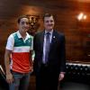 El triatleta José Abraham Estrada se reúne con el Rector General