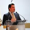 Fortalecimiento a programas de salud, de energía renovable e investigación aplicada, propuesta que anunció el maestro Enrique Velázquez